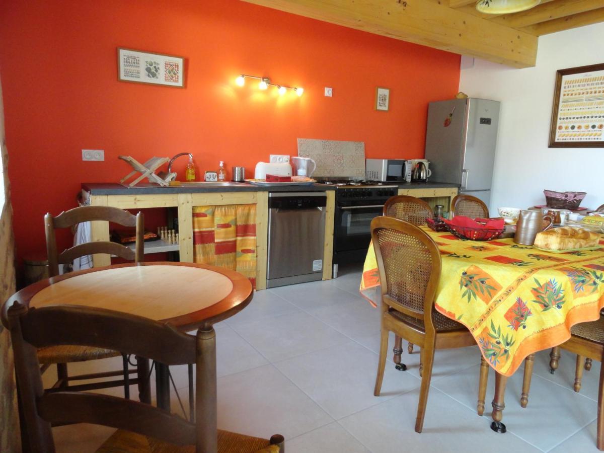 Bed and Breakfast Ferme Passion Saint-Trivier-sur-Moignans Екстер'єр фото